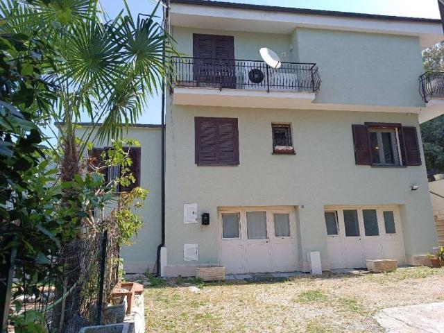 Casa indipendente in vendita a Roma RM