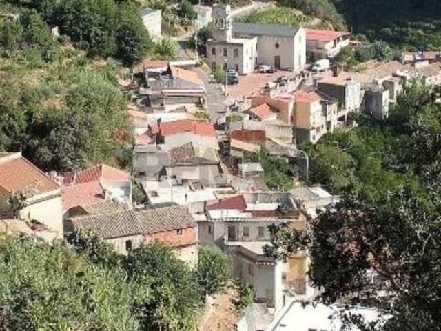 Casa indipendente in vendita a Rometta