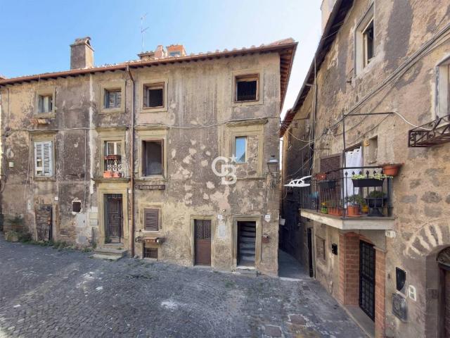 Casa indipendente in vendita a Ronciglione VT