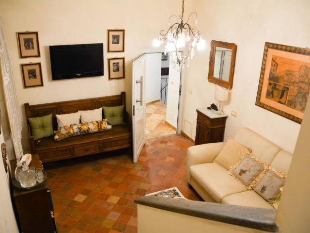 Casa indipendente in vendita a Ronciglione VT
