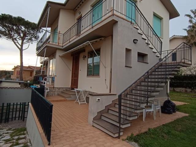 Casa indipendente in vendita a Rosignano Marittimo