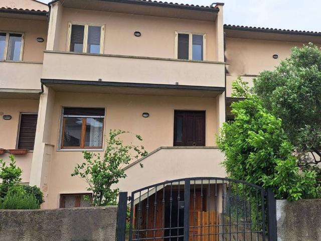 Casa indipendente in vendita a Rosignano Marittimo LI