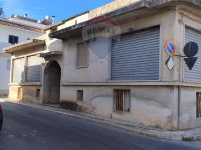 Casa Indipendente in vendita a Rosolini