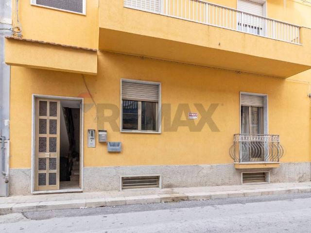 Casa indipendente in vendita a Rosolini SR