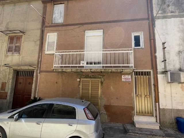 Casa indipendente in vendita a Ravanusa AG