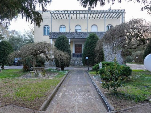 Casa indipendente in vendita a Ravenna
