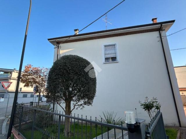 Casa indipendente in vendita a Ravenna