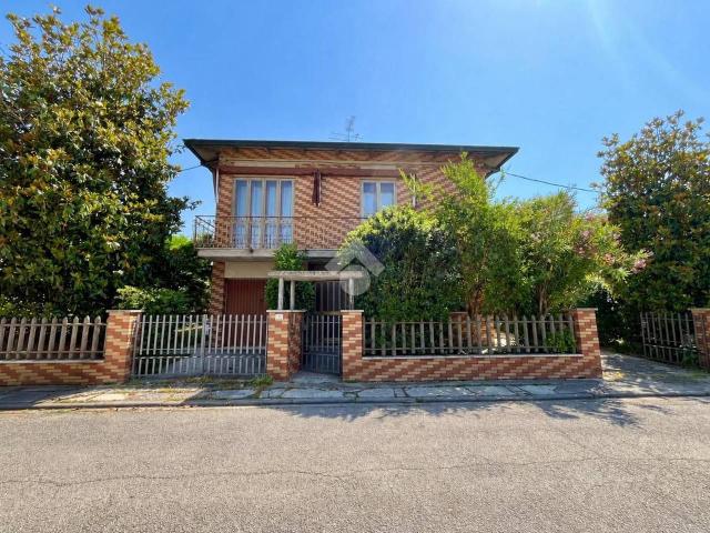 Casa indipendente in vendita a Ravenna