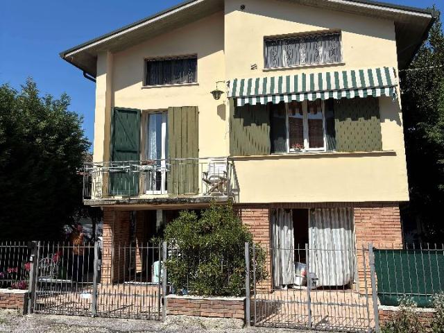 Casa indipendente in vendita a Ravenna