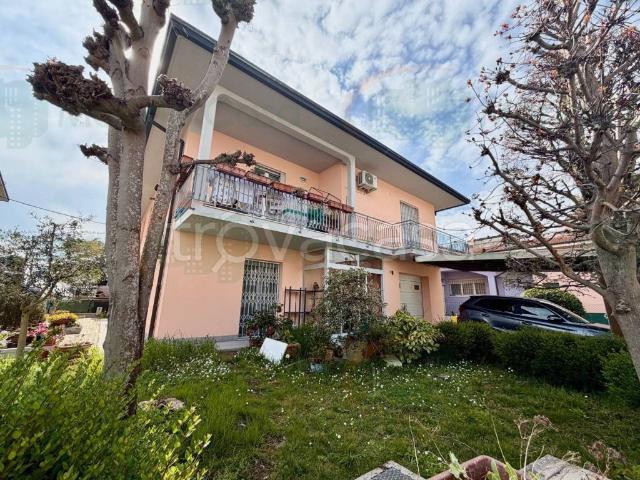 Casa indipendente in vendita a Ravenna via Canalazzo, Agrario