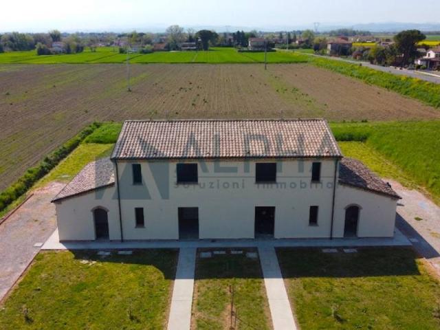 Casa indipendente in vendita a Ravenna via Dismano, San Zaccaria