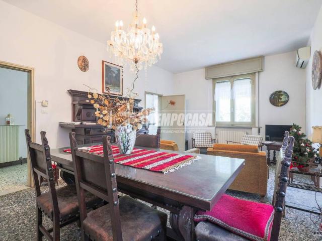 Casa indipendente in vendita a Ravenna RA