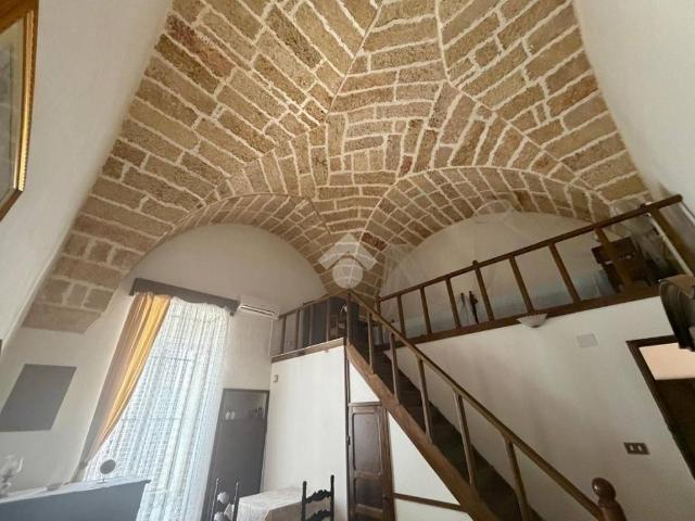 Casa indipendente in vendita a Racale LE