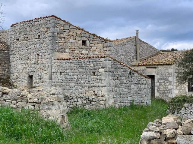Casa indipendente in vendita a Ragusa RG