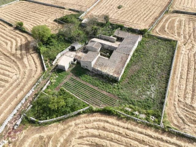 Casa indipendente in vendita a Ragusa RG