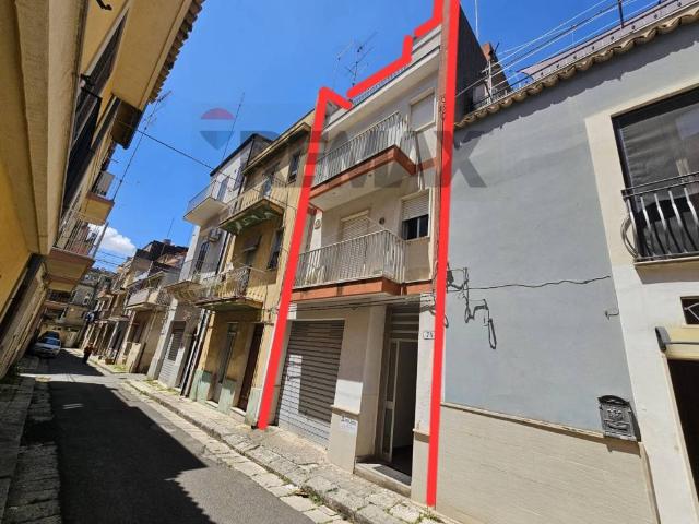 Casa indipendente in vendita a Ragusa RG