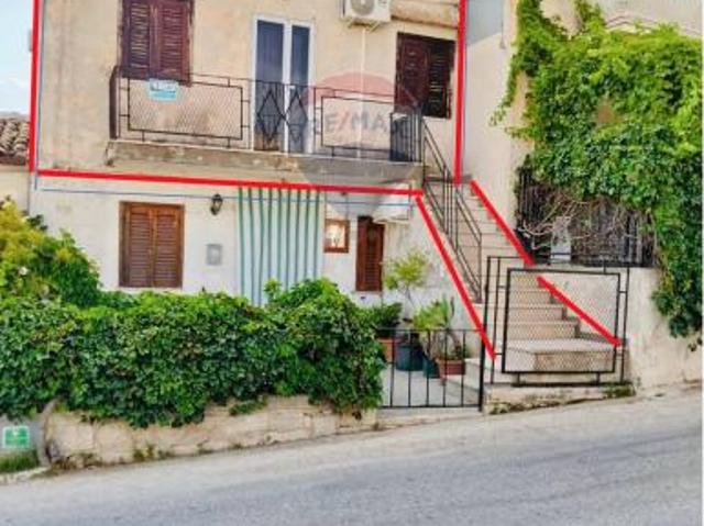 Casa Indipendente in vendita a Ragusa, San Giacomo