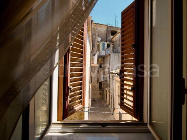 Casa indipendente in vendita a Ragusa via Sulsenti, 7, Centro città