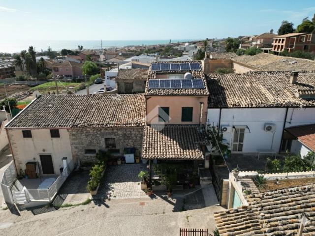 Casa indipendente in vendita a Ragusa