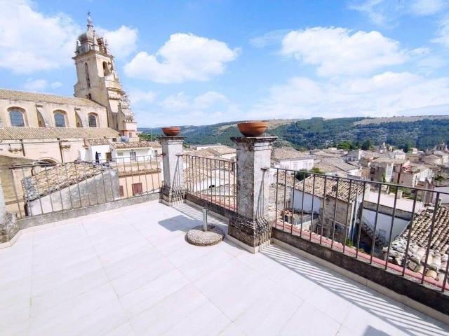 Casa indipendente in vendita a Ragusa