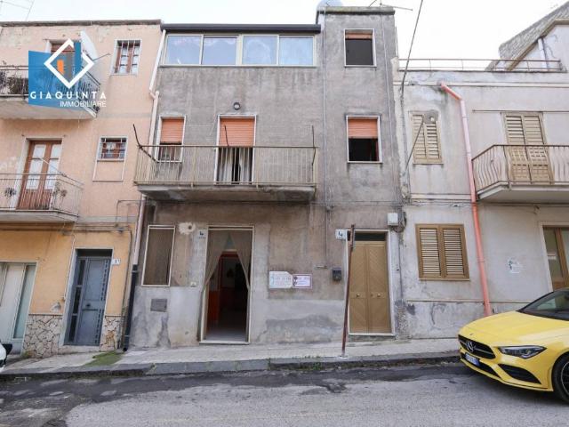 Casa indipendente in vendita a Ramacca CT