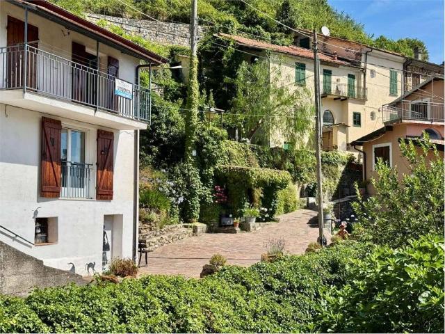 Casa indipendente in vendita a Rezzo IM
