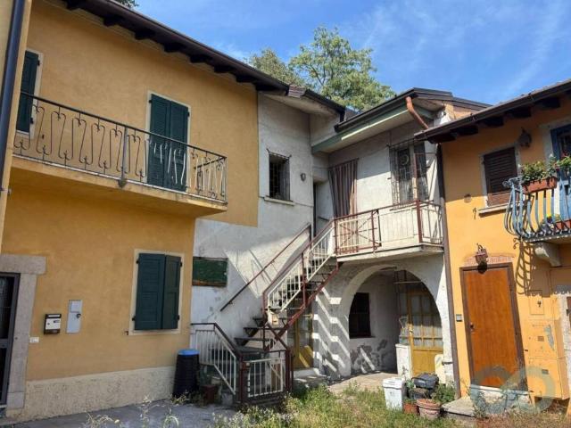 Casa indipendente in vendita a Rezzato BS