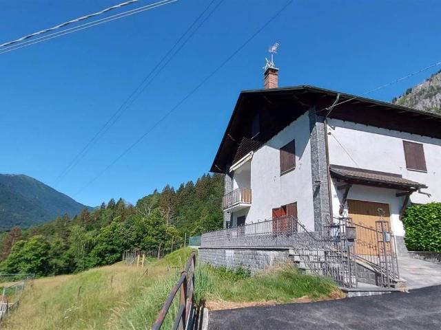 Casa indipendente in vendita a Re VB