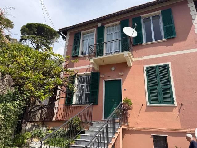 Casa indipendente in vendita a Recco GE