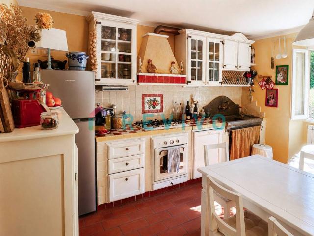 Casa indipendente in vendita a Reggello FI