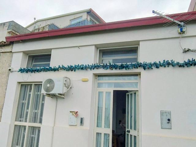 Casa indipendente in vendita a Reggio Calabria