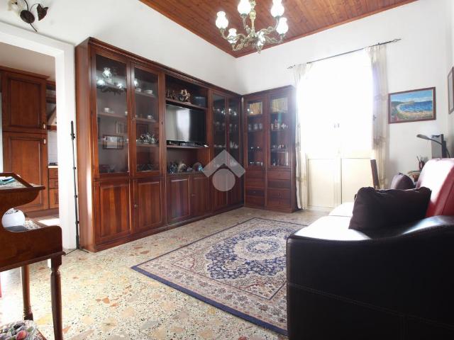 Casa indipendente in vendita a Reggio Calabria