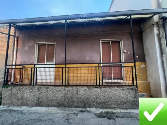Casa indipendente in vendita a Reggio Calabria