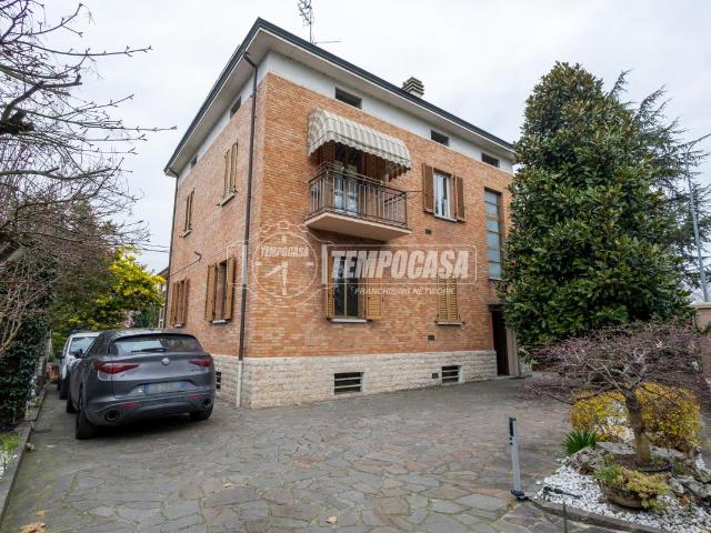 Casa indipendente in vendita a Reggio Emilia