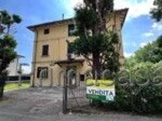 Casa indipendente in vendita a Reggio Emilia