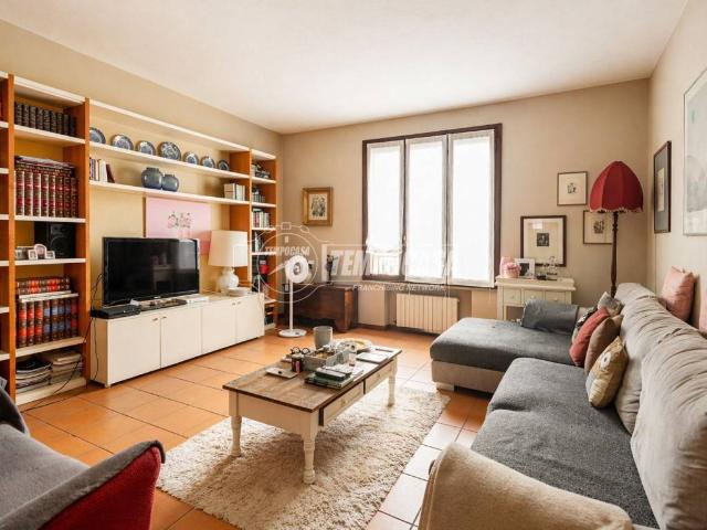 Casa indipendente in vendita a Reggio Emilia RE