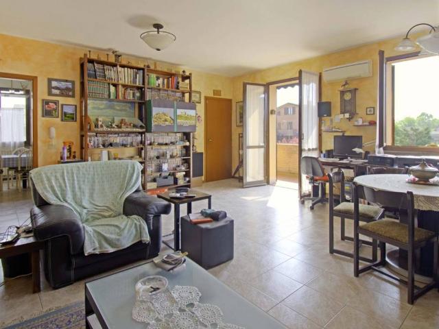 Casa indipendente in vendita a Reggio Emilia RE