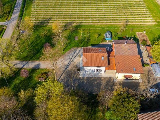 Casa indipendente in vendita a Reggio Emilia RE