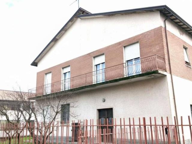 Casa indipendente in vendita a Reggio Emilia RE
