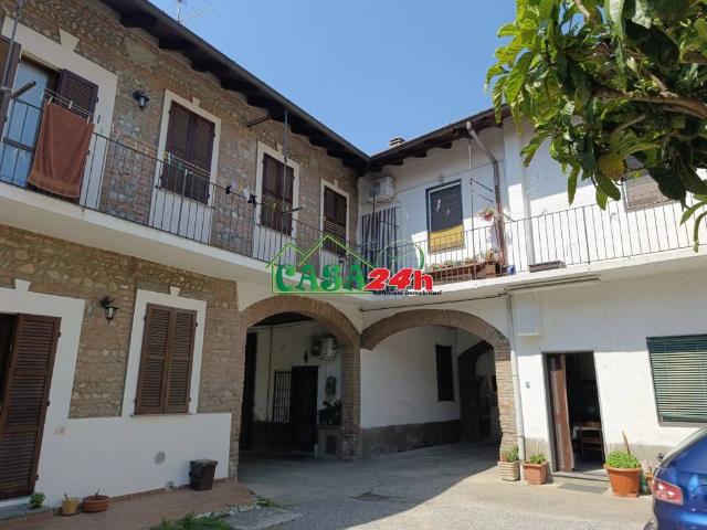 Casa indipendente in vendita a Rescaldina via Giuseppe Mozzoni