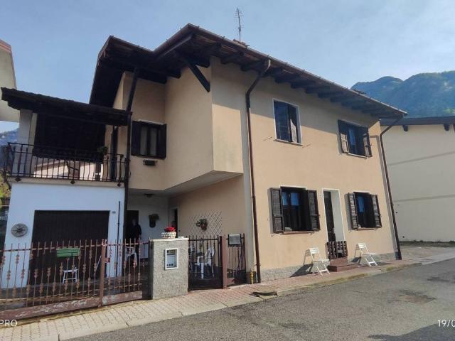 Casa indipendente in vendita a Resiutta UD