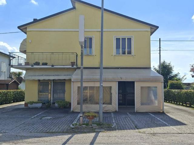 Casa indipendente in vendita a Riva del Po FE