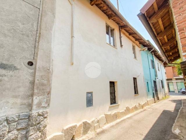 Casa indipendente in vendita a Rivarolo Canavese TO