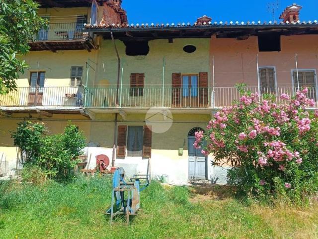 Casa indipendente in vendita a Rivarolo Canavese TO