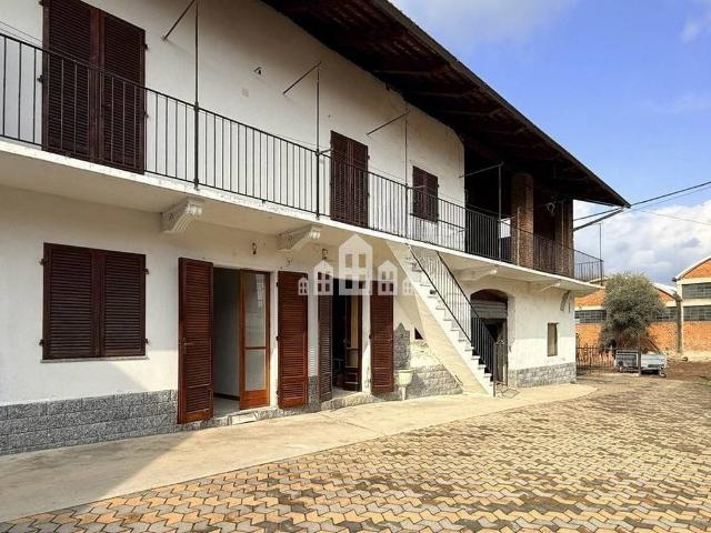Casa indipendente in vendita a Rivarolo Canavese TO
