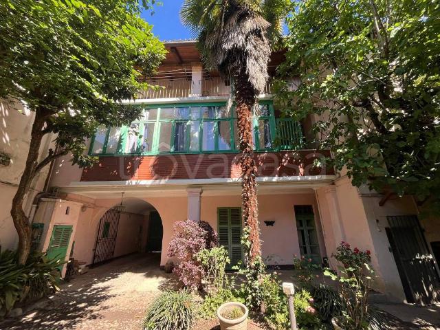 Casa indipendente in vendita a Rivarolo Canavese via Domenico Viano, 8