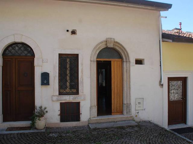 Casa indipendente in vendita a Rivisondoli AQ