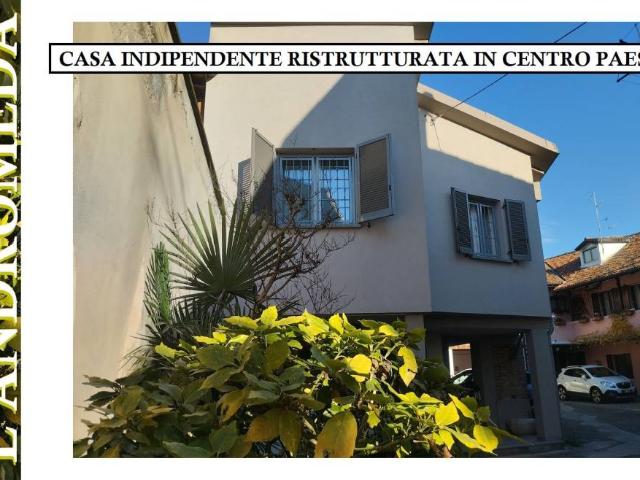 Casa indipendente in vendita a Rivolta d'Adda via s. Renzi