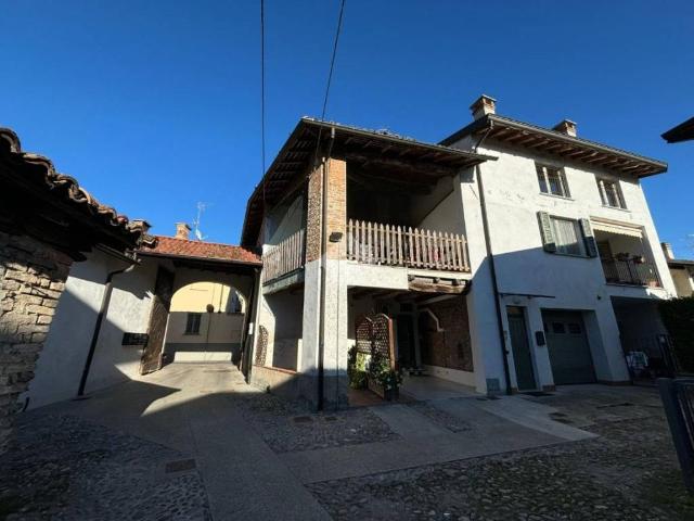 Casa indipendente in vendita a Rivolta d'Adda CR