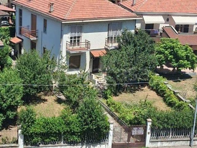 Casa indipendente in vendita a Rivoli via Carso